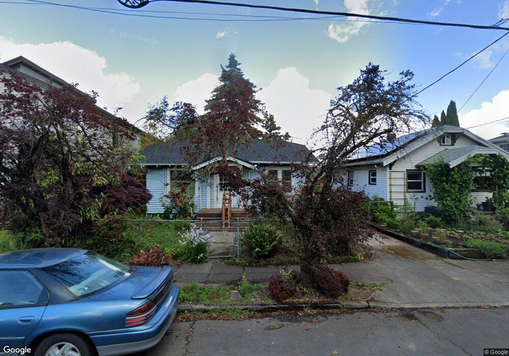 841 N Russet St, Portland, OR 97217 - photo 1