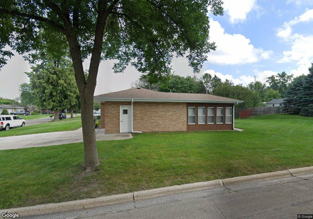 1113 Janson St, Albert Lea, MN 56007 - photo 1