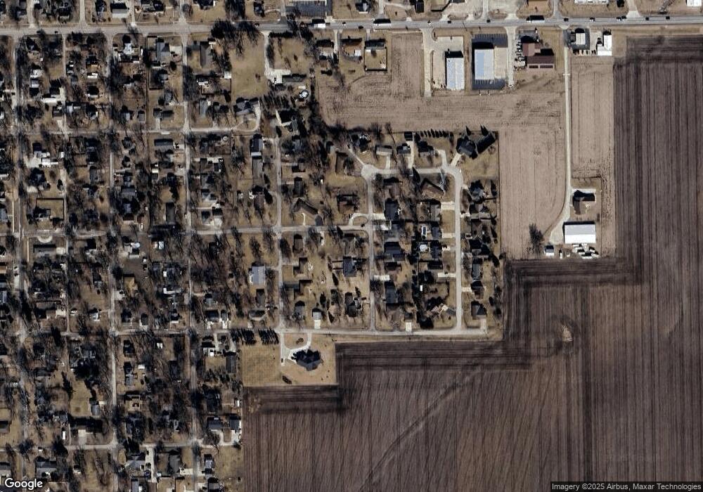 602 Mello Dr, Chenoa, IL 61726 - photo 1