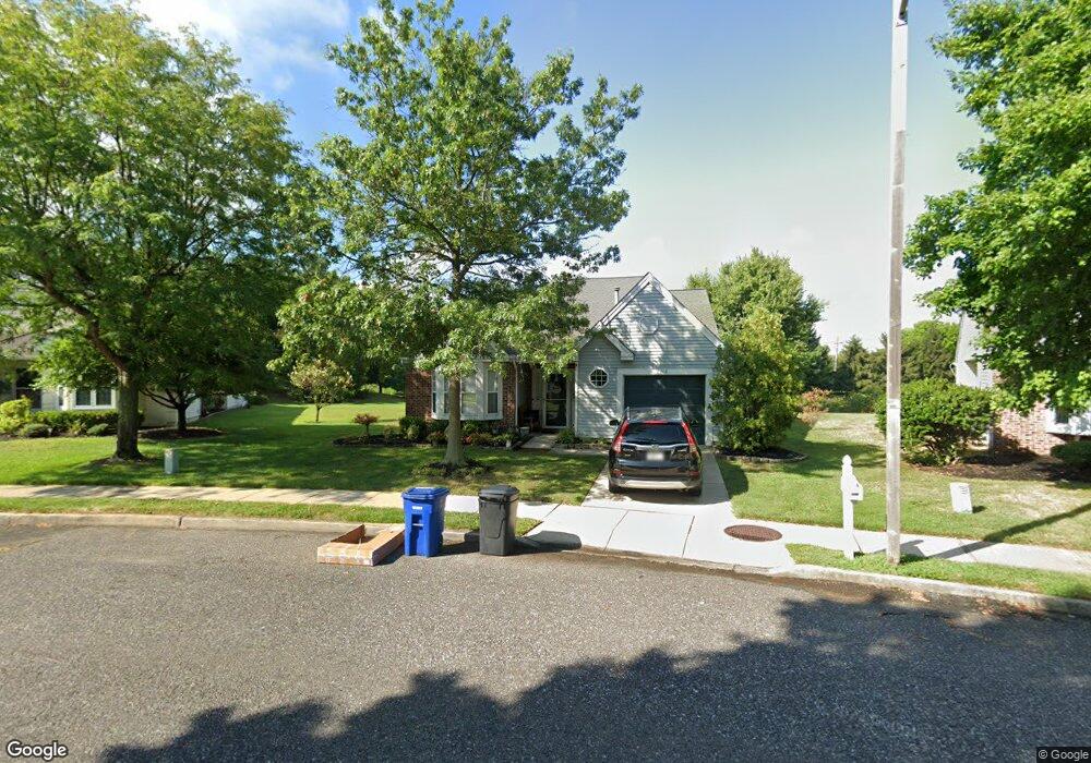 618 Cascade Dr S, Mount Laurel, NJ 08054 - photo 1