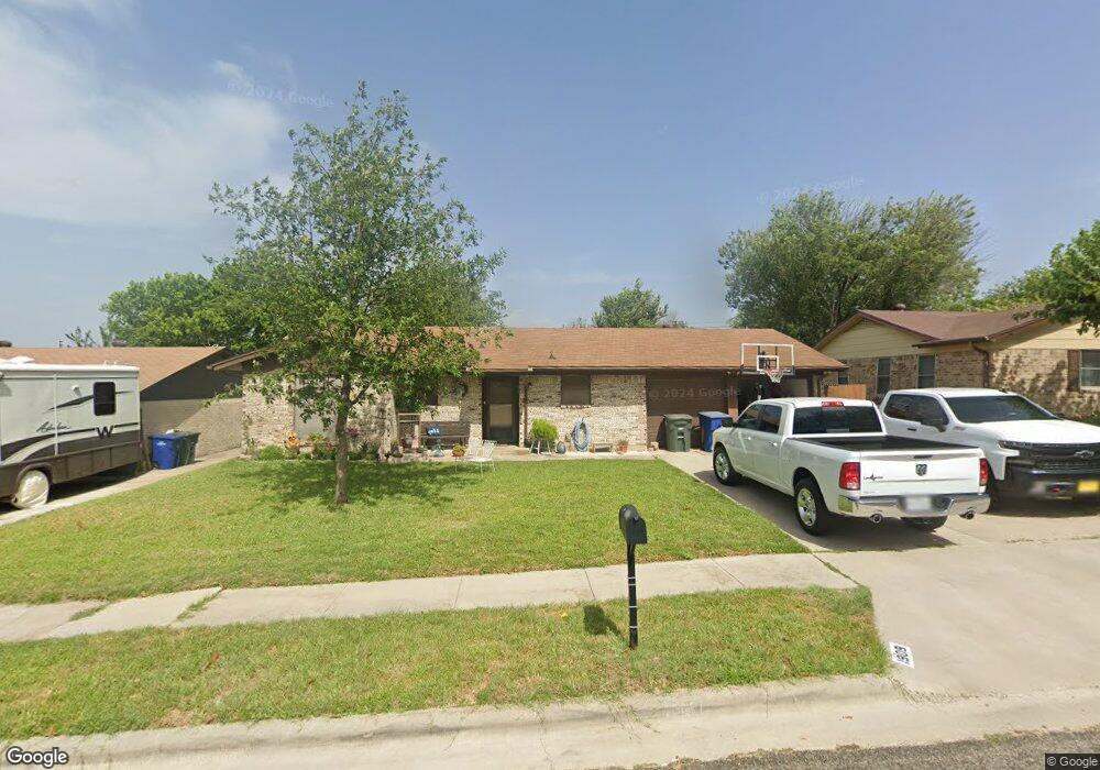 1909 Dennis St, Copperas Cove, TX 76522 - photo 1