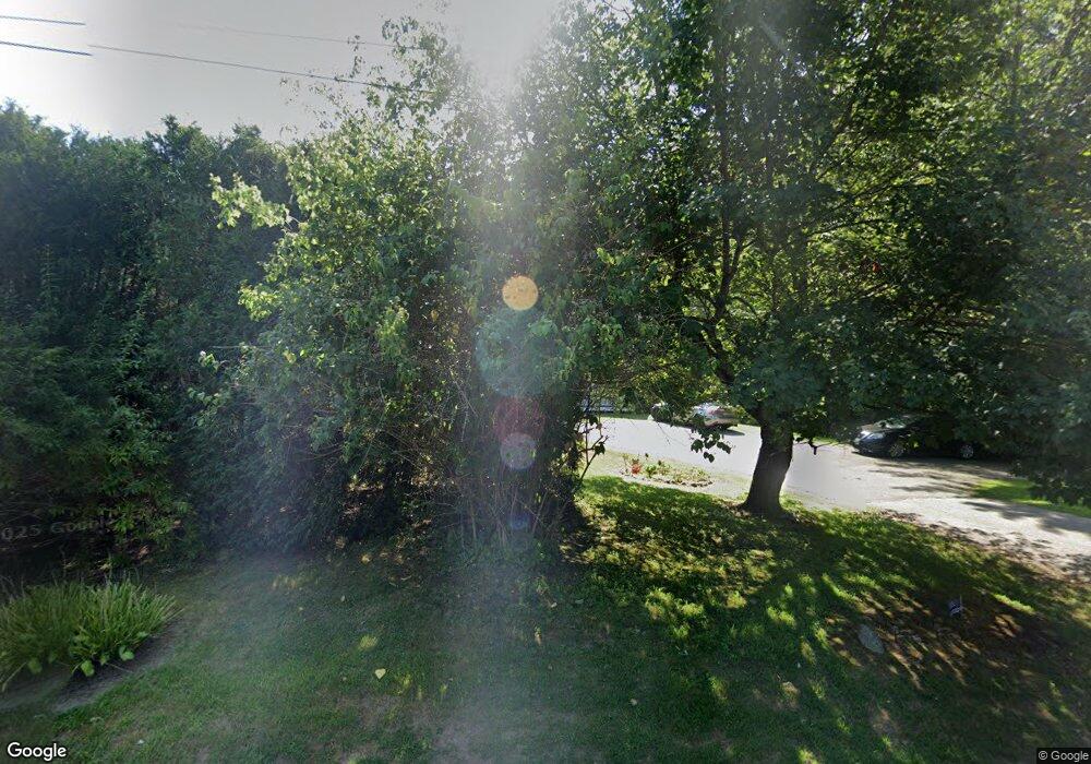 48 S Main St, Newton, NH 03858 - photo 1