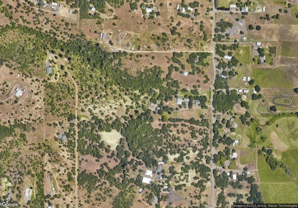 945 Dahlia Terrace, Eagle Point, OR 97524 - photo 1