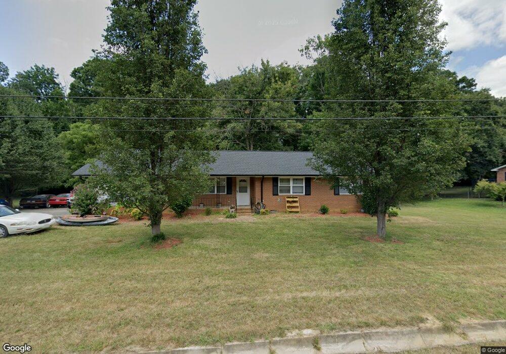 218 Greenvale Rd, Asheboro, NC 27203 - photo 1