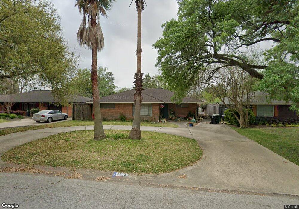 2103 Cheshire Ln, Houston, TX 77018 - photo 1