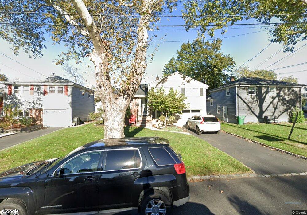 235 Elm Ct, Scotch Plains, NJ 07076 - photo 1