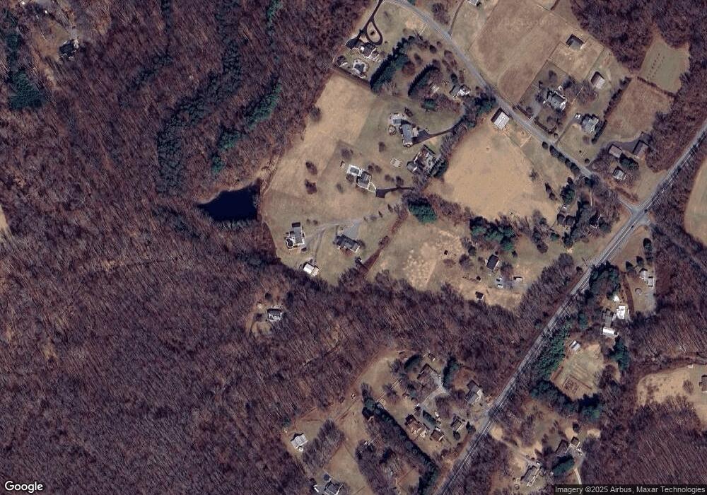 327 S River Clubhouse Rd, Harwood, MD 20776 - photo 1