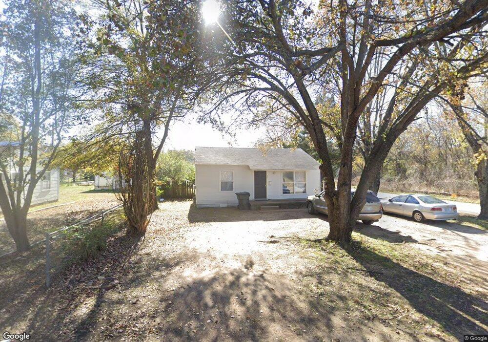 309 W Washington St, Henryetta, OK 74437 - photo 1