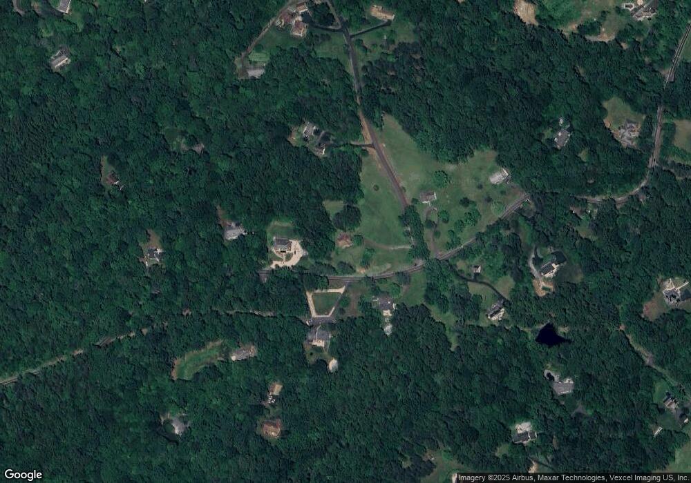 8106 Flossie Ln, Clifton, VA 20124 - photo 1