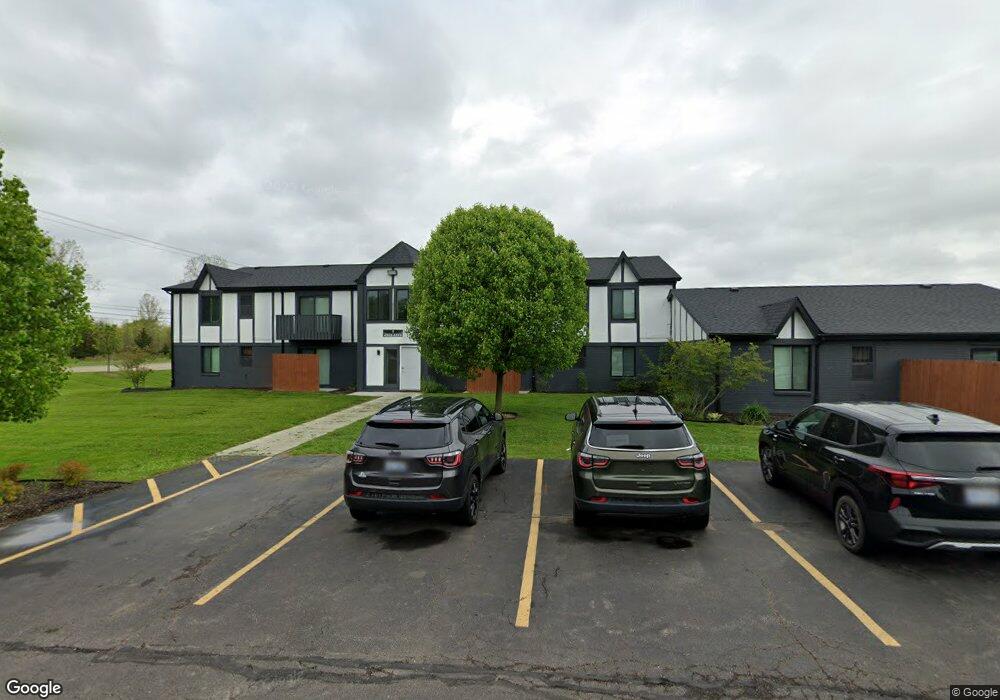 4916 Walnut Square Blvd, Flint, MI 48532 - photo 1