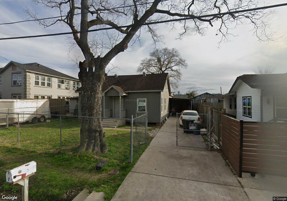 216 Royder St, Houston, TX 77009 - photo 1