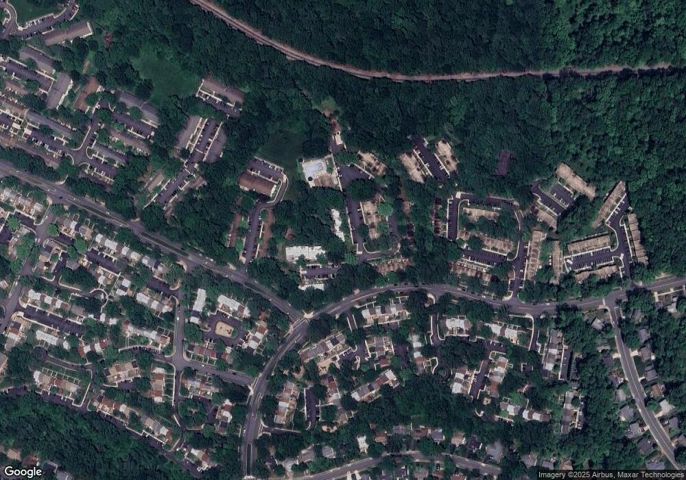 5922 Prince James Dr unit 80, Springfield, VA 22152 - photo 1