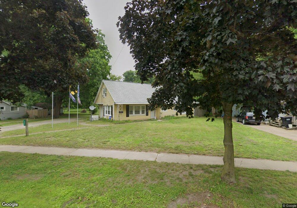 321 S Locust St, Wayland, MI 49348 - photo 1