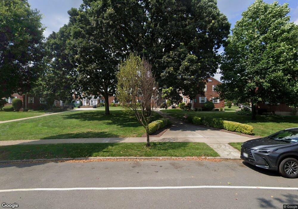 73-59 260th St unit H-2, Glen Oaks, NY 11004 - photo 1