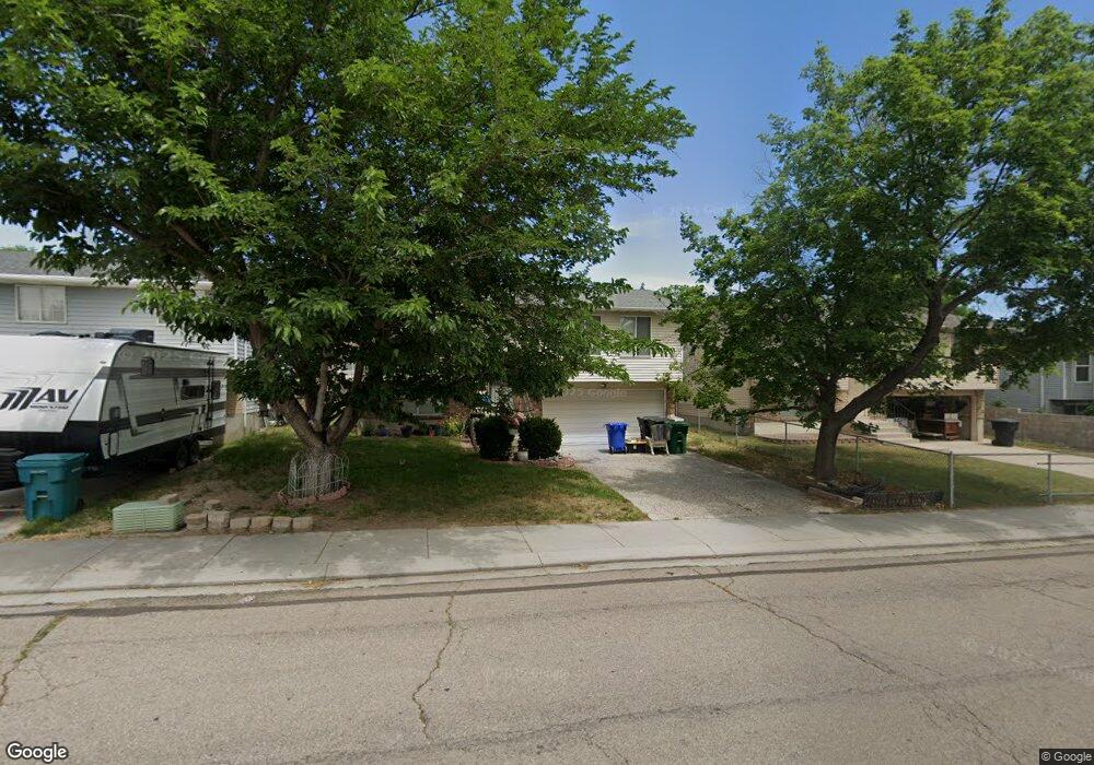 5252 Wake Robin Dr, West Jordan, UT 84081 - photo 1