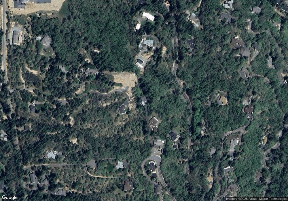 390 Sky Way, Grants Pass, OR 97527 - photo 1