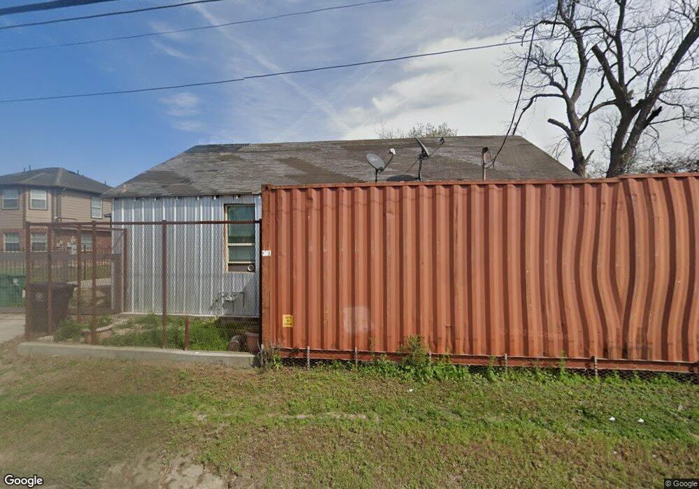 8618 E Hardy Rd, Houston, TX 77093 - photo 1