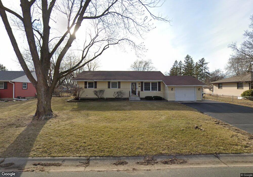 9467 Pilgrim Ln N, Maple Grove, MN 55369 - photo 1