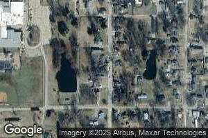 300 S 8th St, Albion, IL 62806