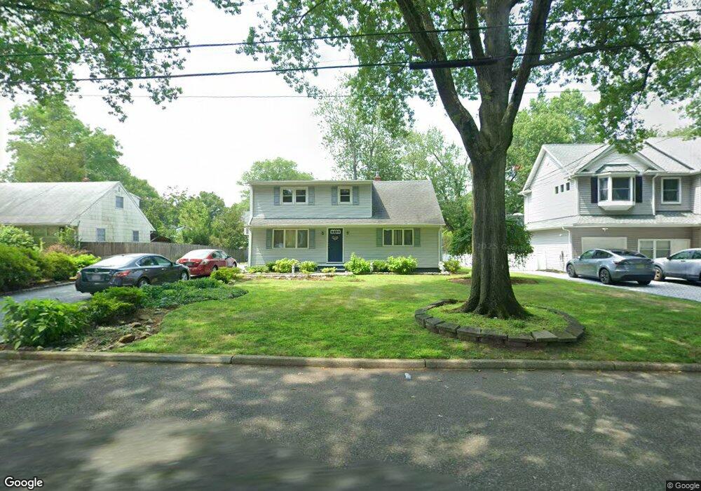 638 Sayre Ln, Paramus, NJ 07652 - photo 1