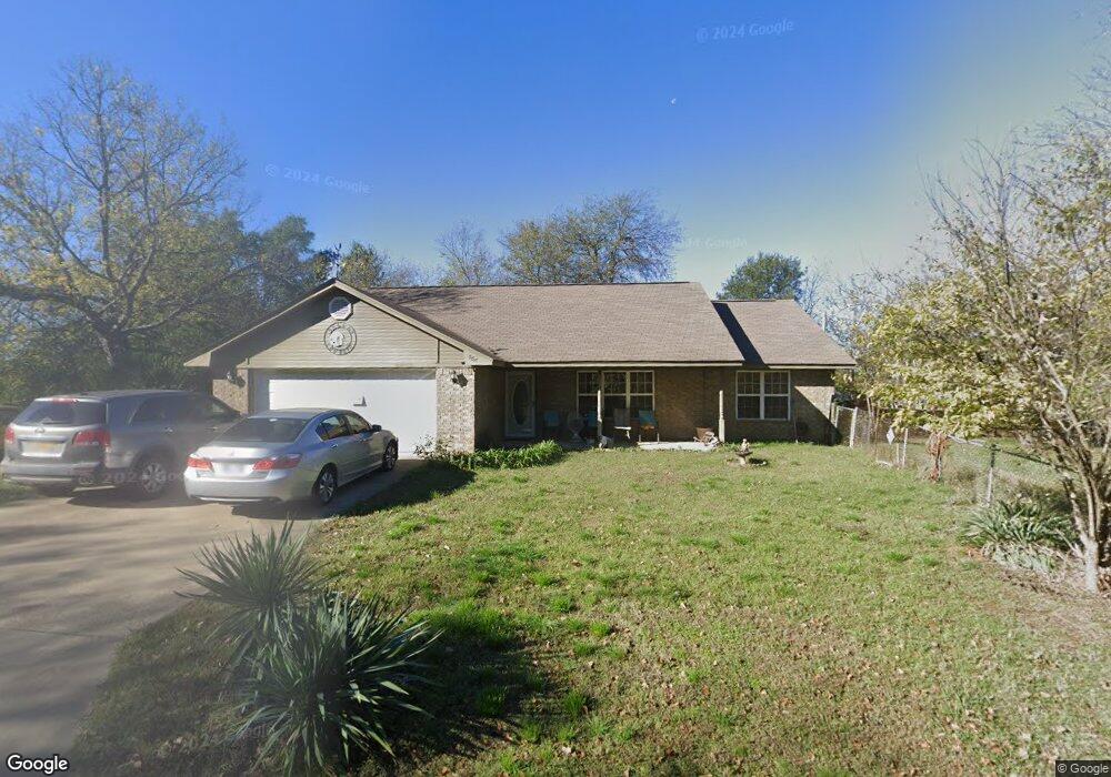 1006 S Webb St, Hugo, OK 74743 - photo 1