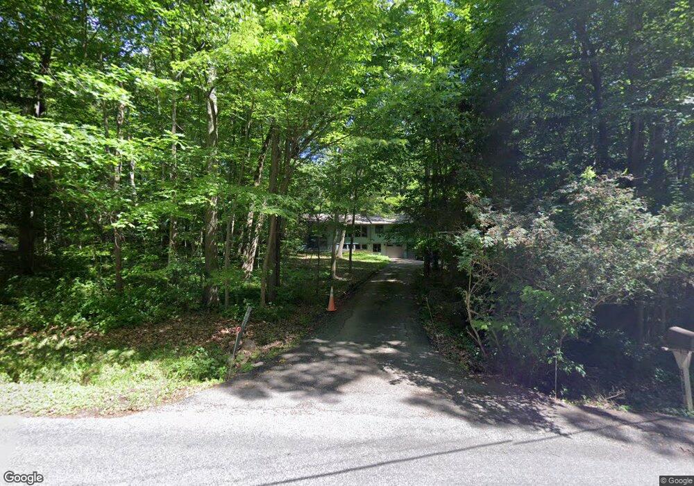 1651 Orchard Dr, Akron, OH 44333 - photo 1