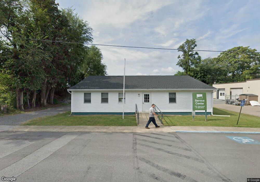 209 E 3rd Ave, Ranson, WV 25438 - photo 1