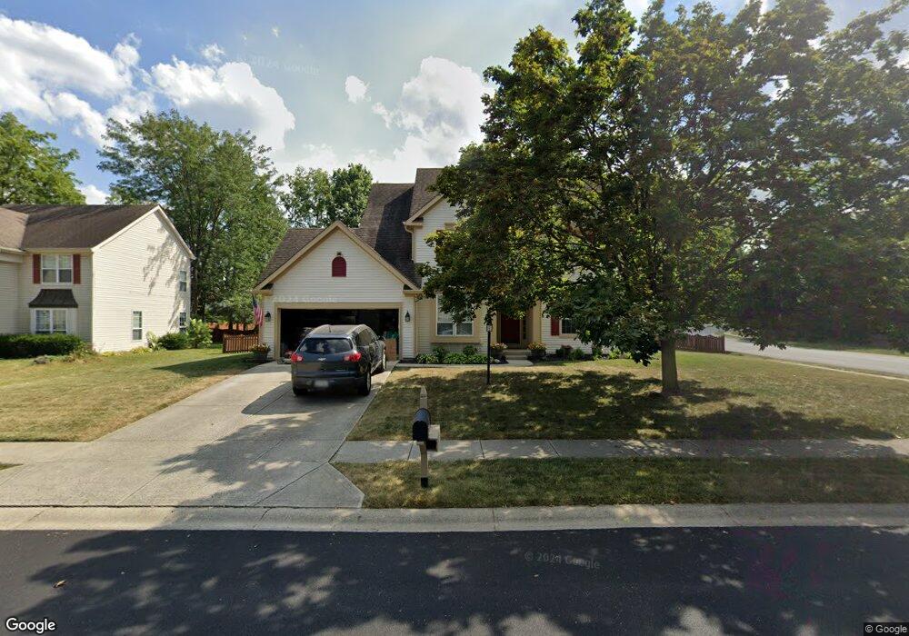 10461 Fox Creek Ln, Fishers, IN 46037 - photo 1