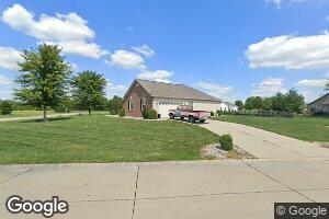 4001 Autumn Oak Dr, Smithton, IL 62285