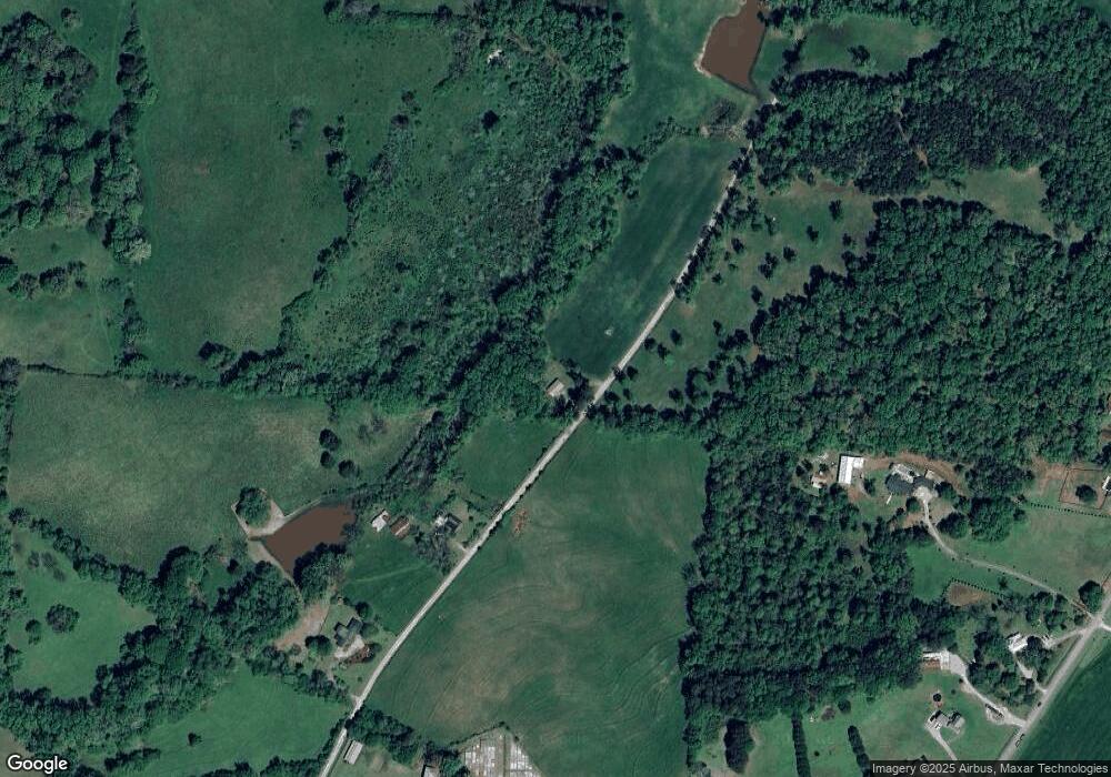 556 Hoods Academy Rd, Commerce, GA 30529 - photo 1