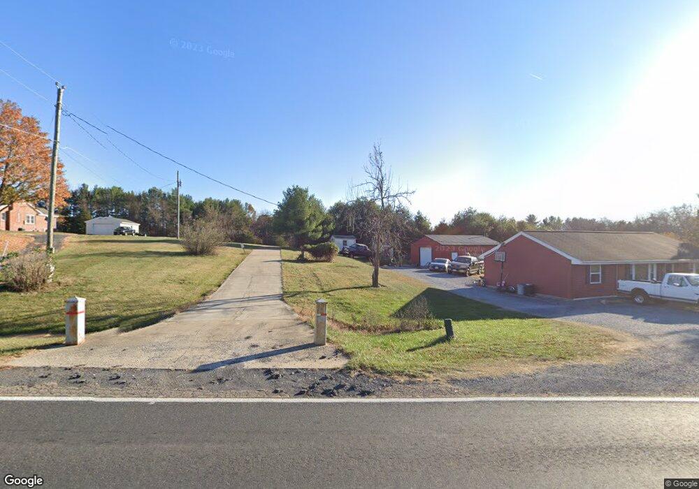 43 Hermitage Rd, Staunton, VA 24401 - photo 1