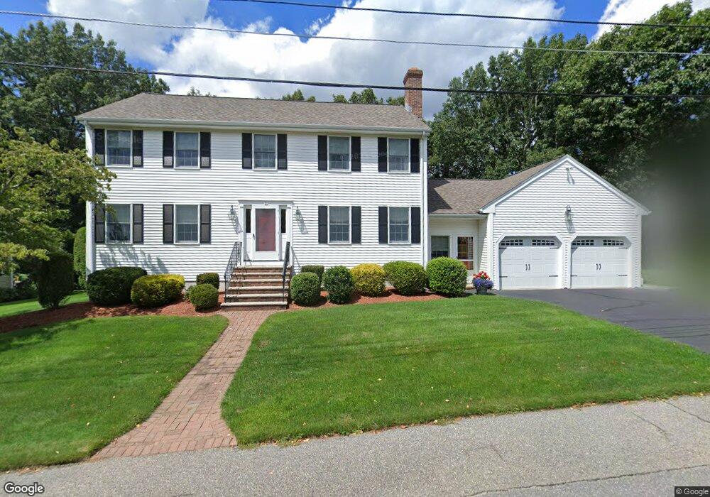 9 Windsor Cir, Woburn, MA 01801 - photo 1