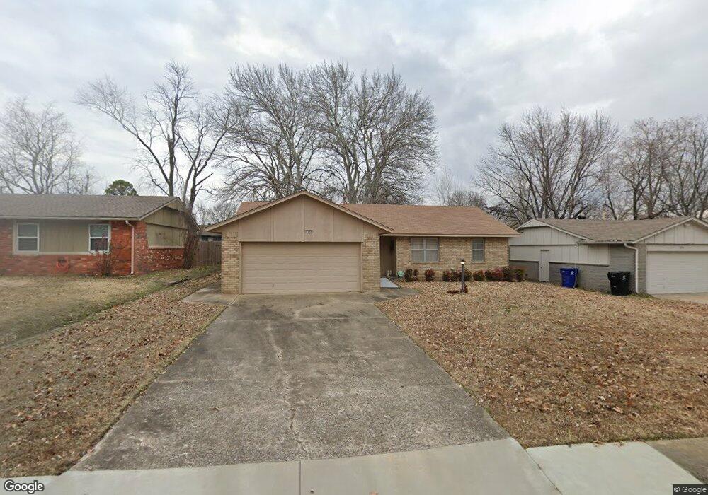 154 W Kent St, Broken Arrow, OK 74012 - photo 1
