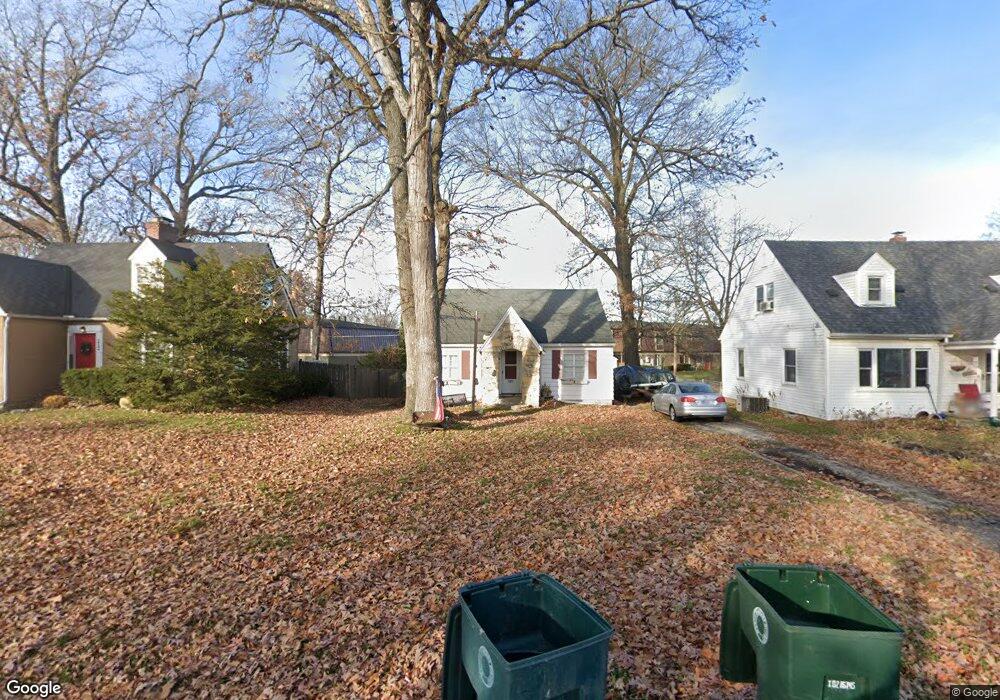 210 W Roosevelt St, Muncie, IN 47303 - photo 1