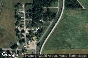 304 E Albert St, Edwardsport, IN 47528