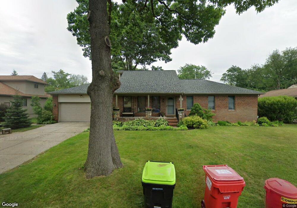 4125 Crystal St, West Bloomfield, MI 48323 - photo 1