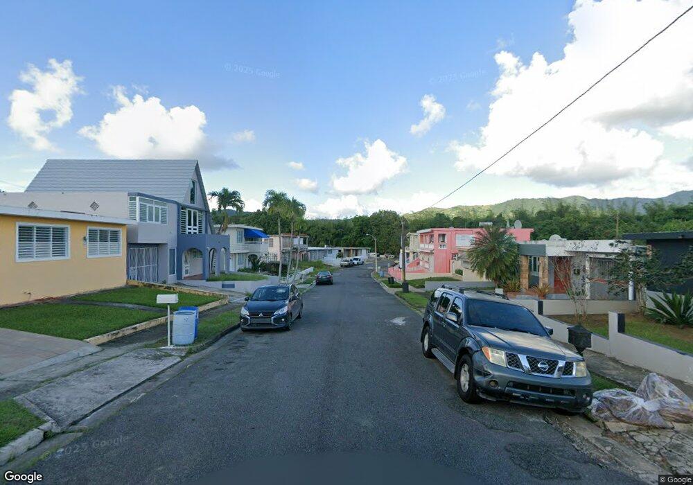 B8 Calle C Fernandez, Juncos, PR 00777 - photo 1