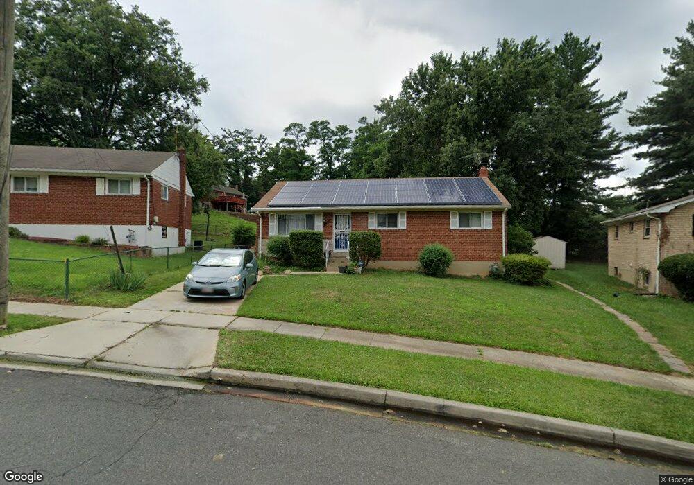 6526 Rolling Ridge Dr, Capitol Heights, MD 20743 - photo 1