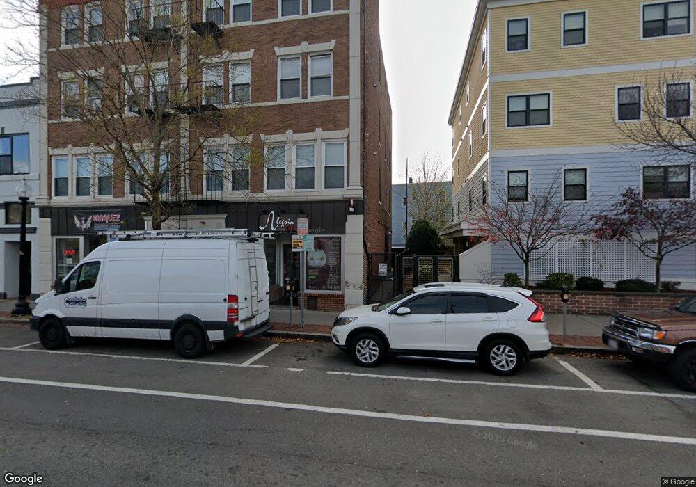 1060 Cambridge St unit 4R, Cambridge, MA 02139 - photo 1