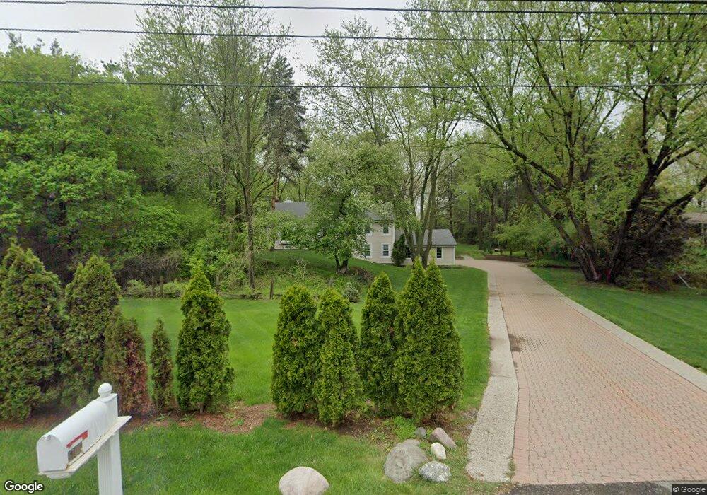 5105 Beach Rd, Troy, MI 48098 - photo 1