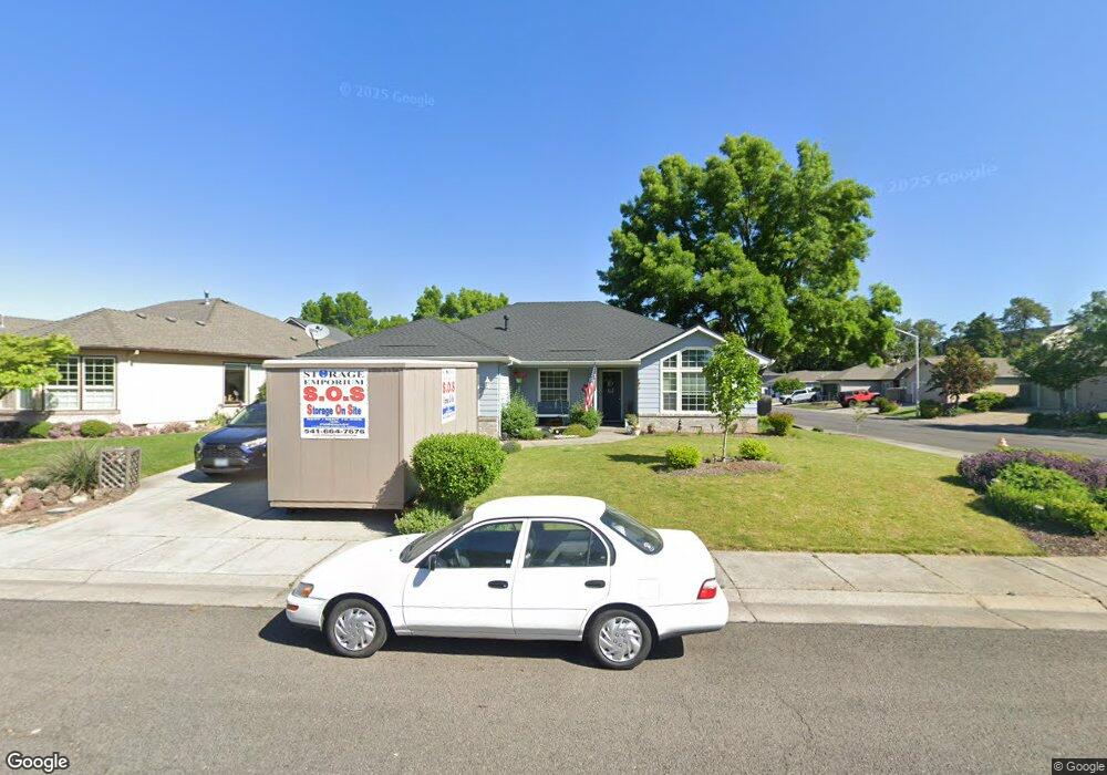 2799 Oakview Ave, Central Point, OR 97502 - photo 1