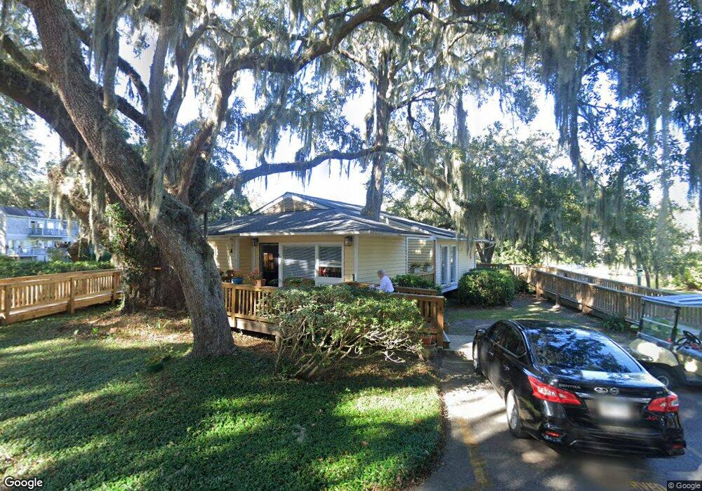 601 Executive Golf Villas Rd unit 601, St. Simons Island, GA 31522 - photo 1