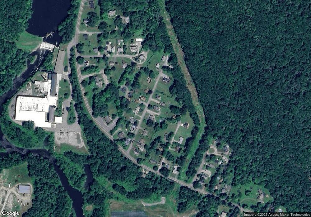 10 Maple St, Great Barrington, MA 01230 - photo 1