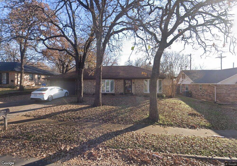 1604 Post Oak Dr, Bedford, TX 76021 - photo 1