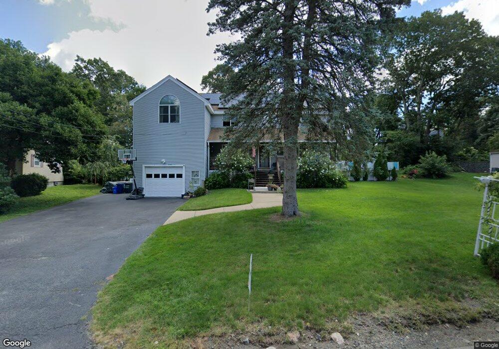 26 Holton St, Woburn, MA 01801 - photo 1