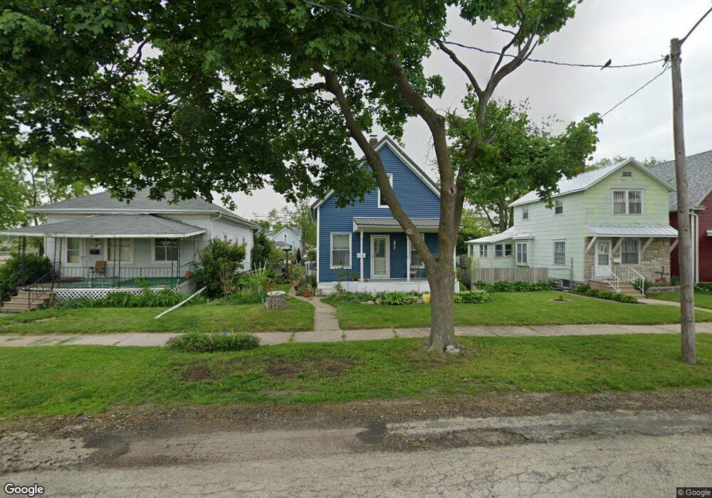 1012 8th St SW, Cedar Rapids, IA 52404 - photo 1