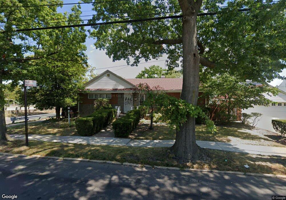 16804 Grand Central Pkwy, Jamaica, NY 11432 - photo 1