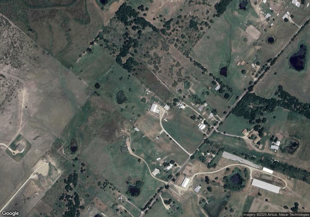 879 Walker Creek Rd, Ennis, TX 75119 - photo 1