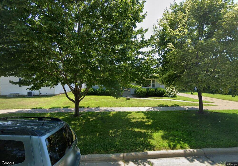 605 S 3rd St, La Crescent, MN 55947 - photo 1