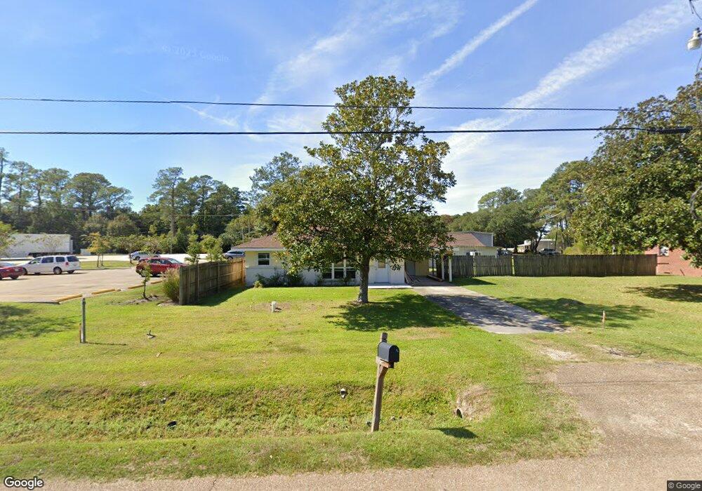 1813 Beth Dr, Slidell, LA 70458 - photo 1